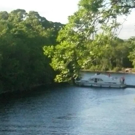 Leitrim 招待所 Carrick on Shannon